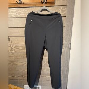 Black pull on pants! Great for casual or work!  XL Telluride Clothing Company